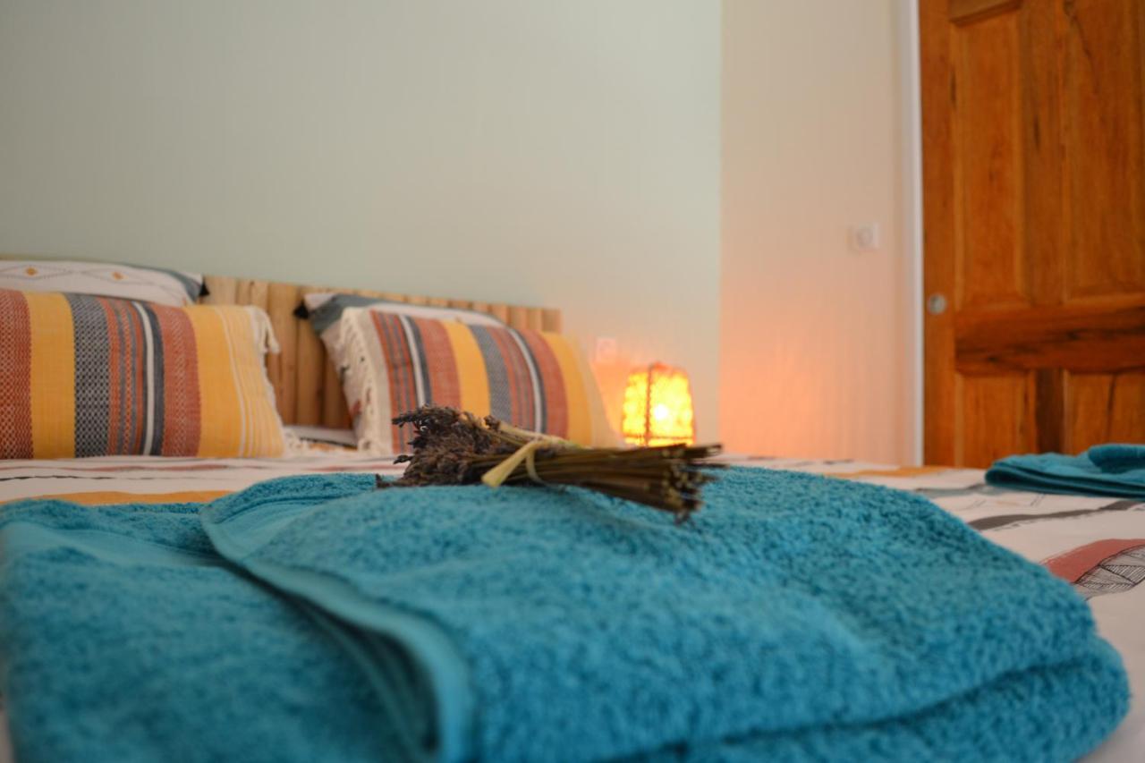 Saint-Restitut La Romagnolette Bed & Breakfast エクステリア 写真